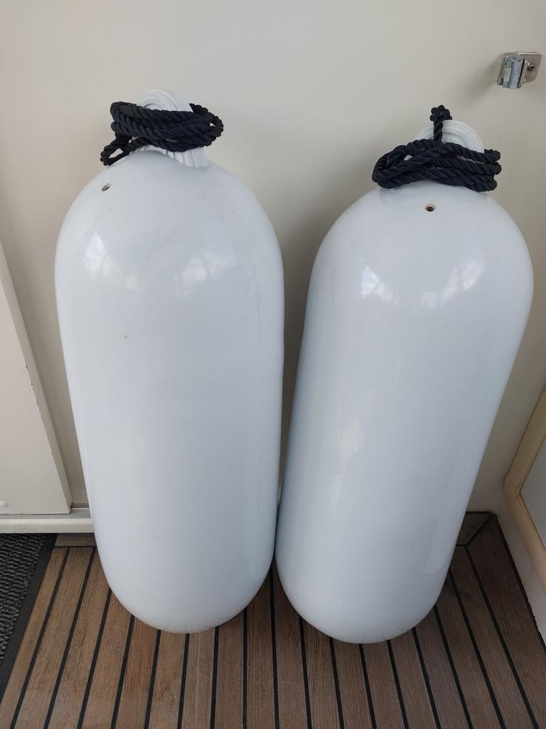 Witte boot fenders met lijn - 80x25 cm, Watersport en Boten, Ophalen, Gebruikt, Overige typen
