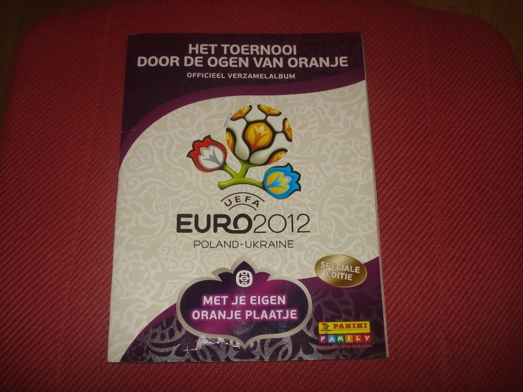 UEFA EURO 2012( POLAND - UKRAINE)ALBUM + 9 PAKKIES+ LOSSE, Verzamelen, Ophalen of Verzenden, Zo goed als nieuw, Buitenlandse clubs