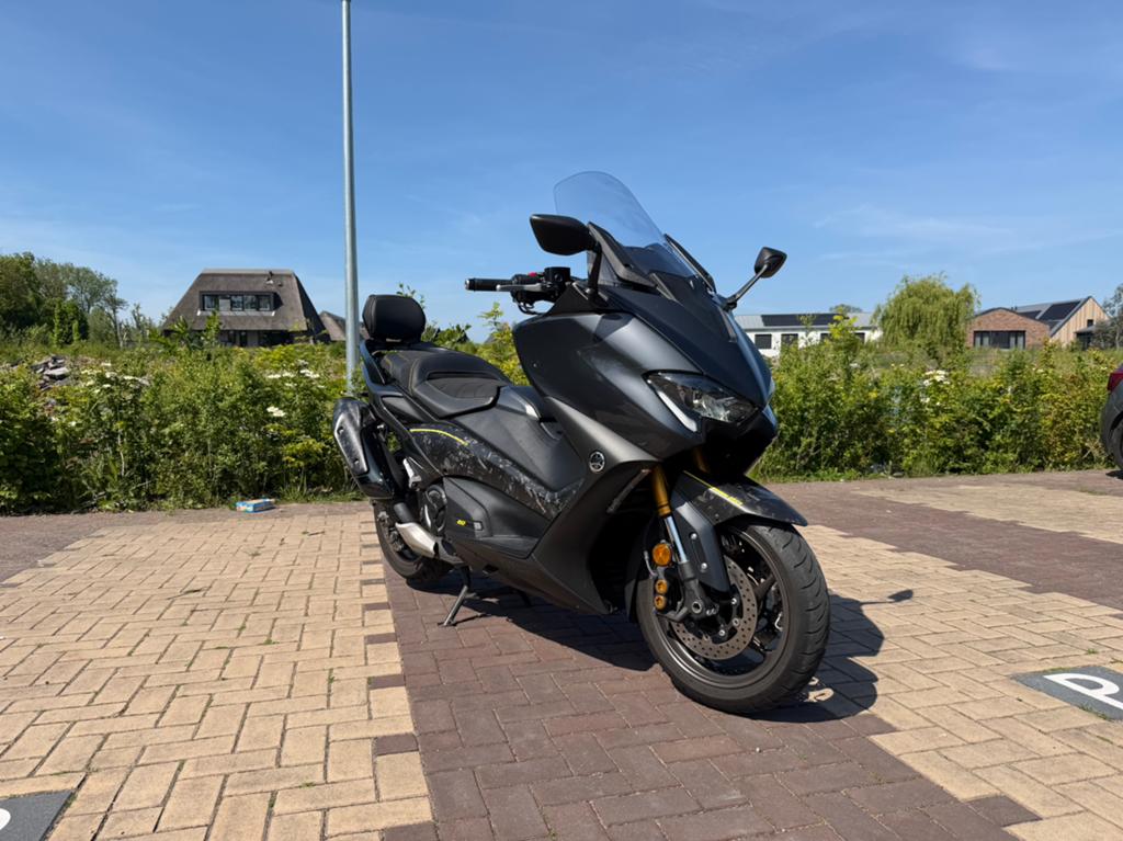 Yamaha T-Max 560 (Tech-Max) 20th Anniversary 2021, Motoren, Motoren | Yamaha, Scooter, 560 cc, Particulier, Handvatverwarming