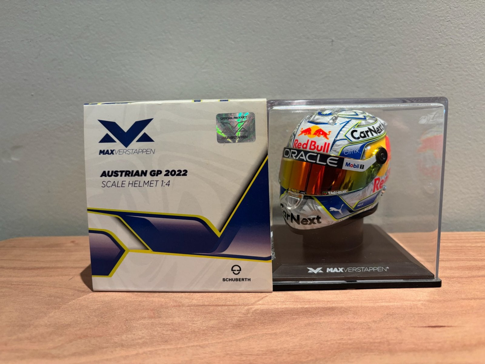 Max verstappen helm 1:4 oostenrijk 2022, Ophalen of Verzenden, Zo goed als nieuw, Formule 1