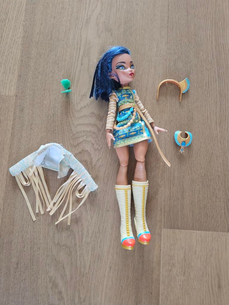 Monster High Cleo De Nile pop met accessoires, Ophalen