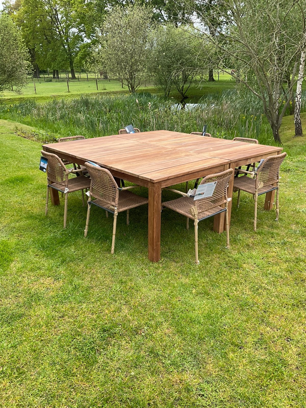 12 nieuwe stoelen met een vierkante teaktafel van 200x200, Tuin en Terras, Tuinsets en Loungesets, Ophalen, Meer dan 8 zitplaatsen