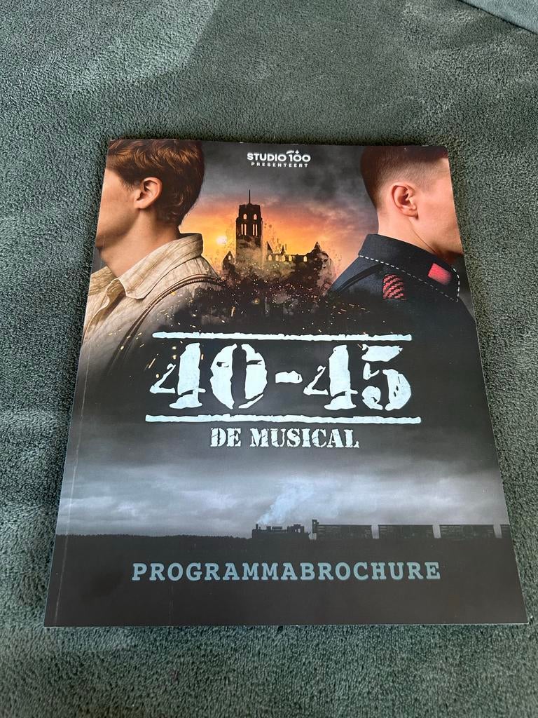 40-45 De Musical Programmabrochure Studio 100, Ophalen of Verzenden, Zo goed als nieuw