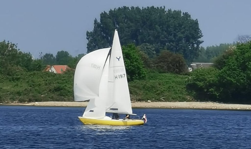 Yngling met nieuw type mast en polaire snelheidsdiagrammen, Ophalen, Fok, Gebruikt, 1 cm