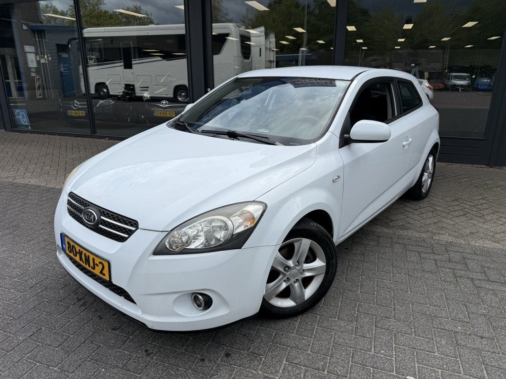 Kia pro_cee'd 1.4 CVVT X-ecutive (bj 2010), Auto's, Voorwielaandrijving, Euro 5, Gebruikt, 4 cilinders
