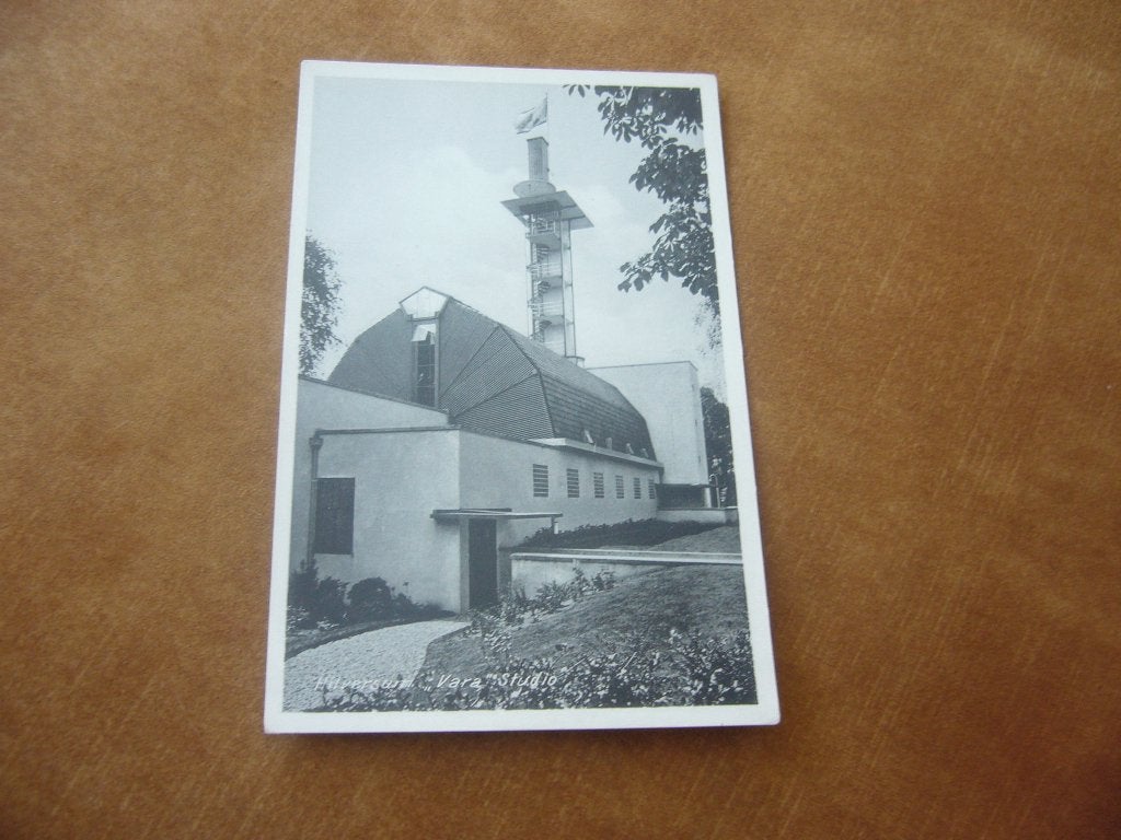 HILVERSUM  =  VARA STUDIO, Verzamelen, Ophalen of Verzenden, 1940 tot 1960, Ongelopen, Noord-Holland