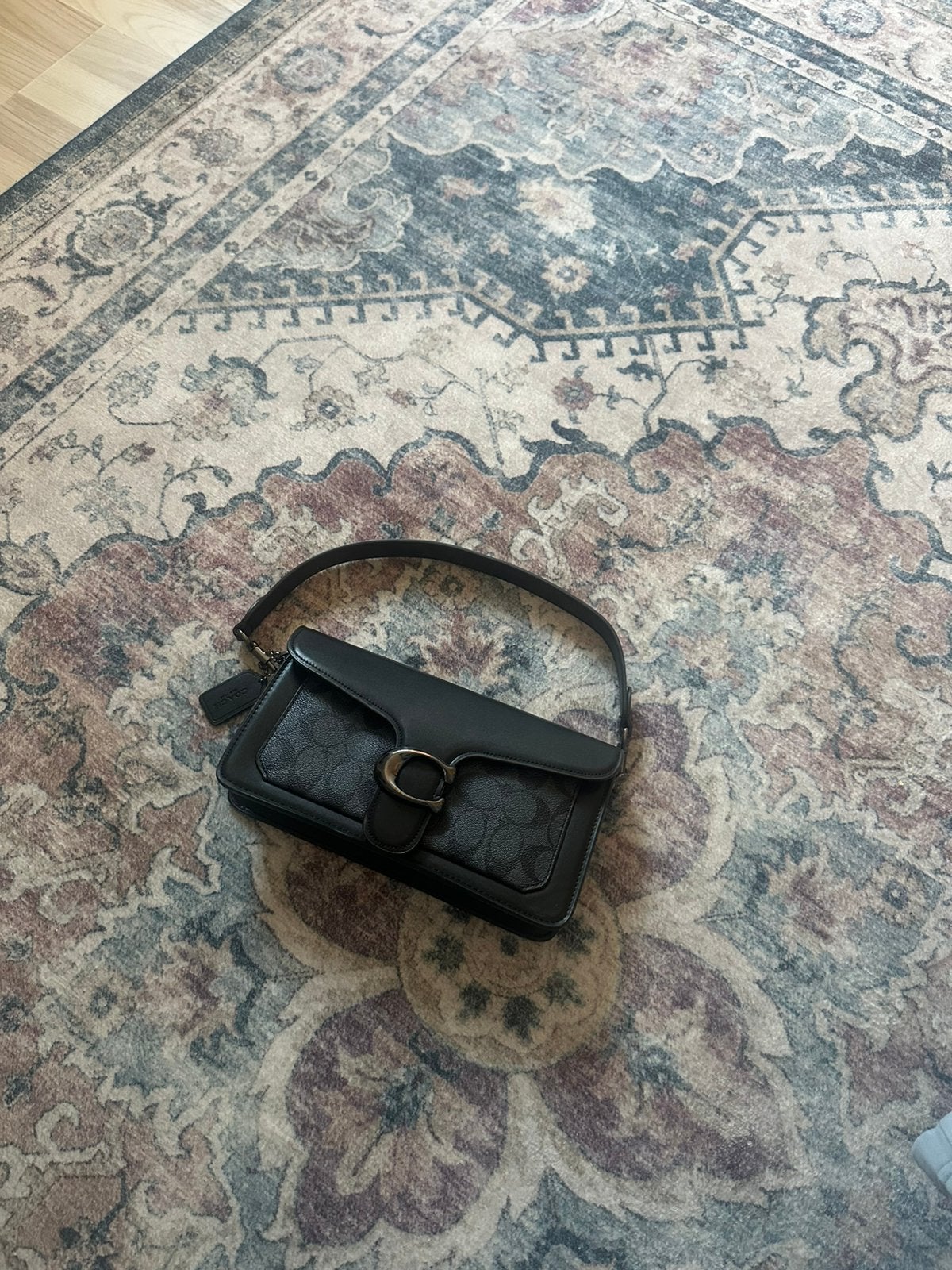 Tabby Shoulder Bag 26 With Signature Canvas, Ophalen of Verzenden, Gebruikt