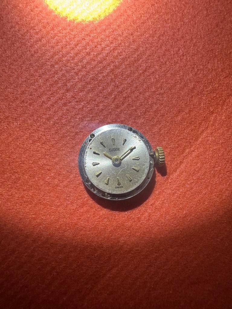 Tudor uurwerk voor reparatie of onderdelen, Ophalen of Verzenden