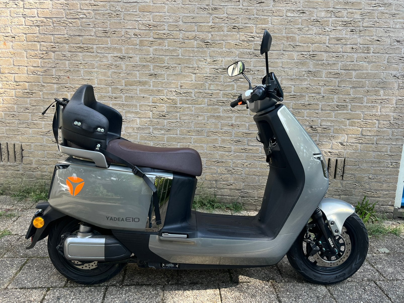Yadea E10 elektrische scooter - geel kenteken, Ophalen, Zo goed als nieuw, Elektrisch