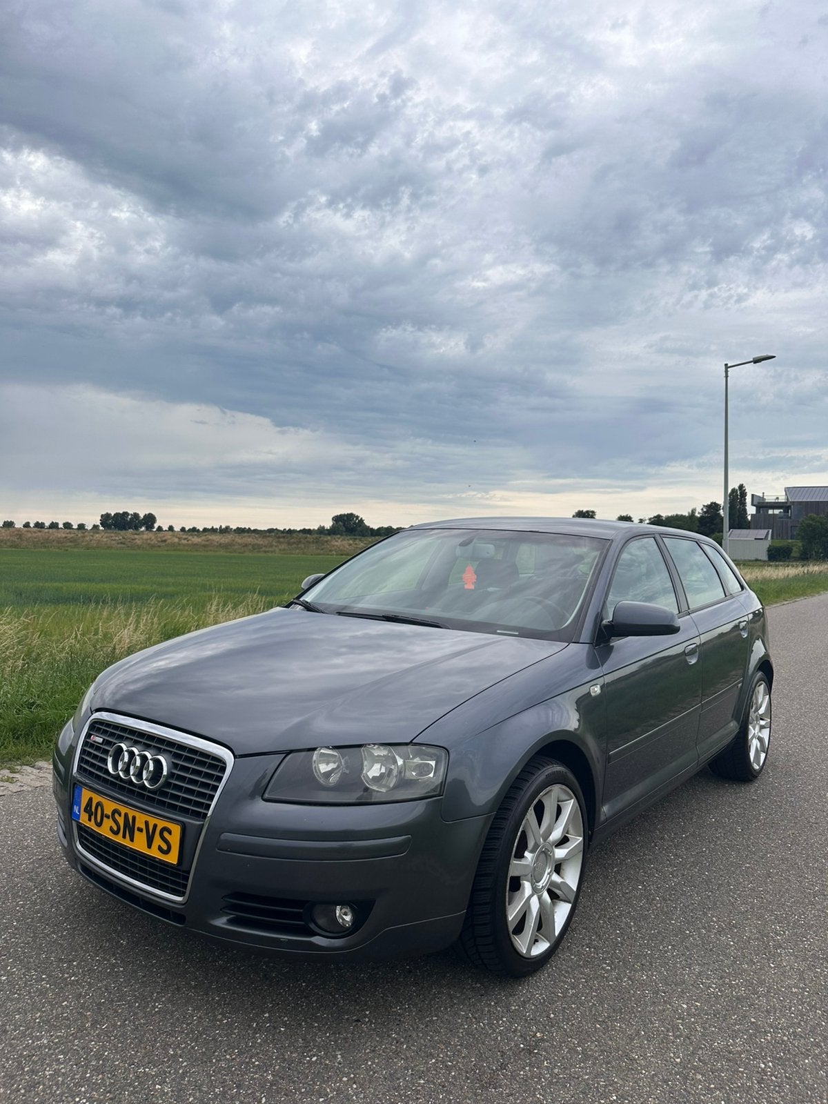 Audi A3 1.6 TFSI  Sportback S-line donker grijs nette staat, Voorwielaandrijving, 15 km/l, 4 cilinders, Origineel Nederlands