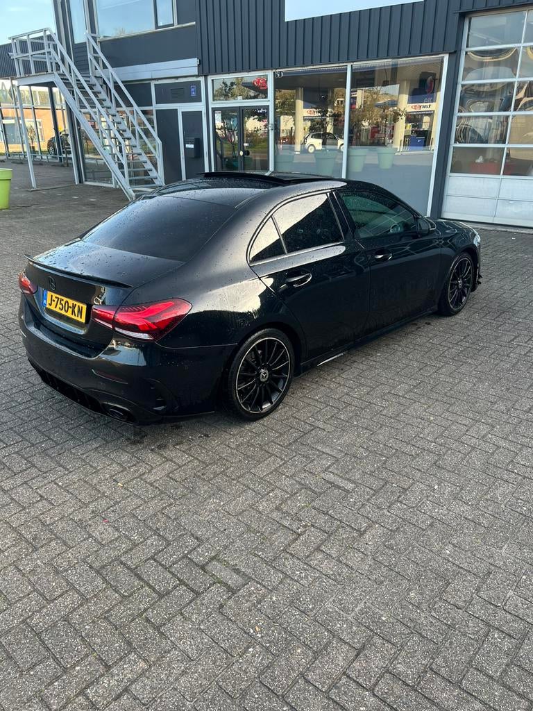 Mercedes-Benz A-Klasse A 200 A35 163pk 7G-DCT 2019 Zwart, Auto's, 4 cilinders, 75 €/maand, 690 kg, Particulier