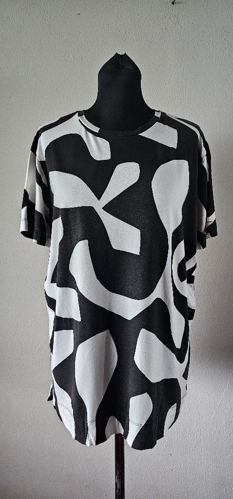 By Malene Birger zwart-wit T-shirt maat L (24425), Zwart, Maat 42/44 (L), Ophalen of Verzenden, Gedragen