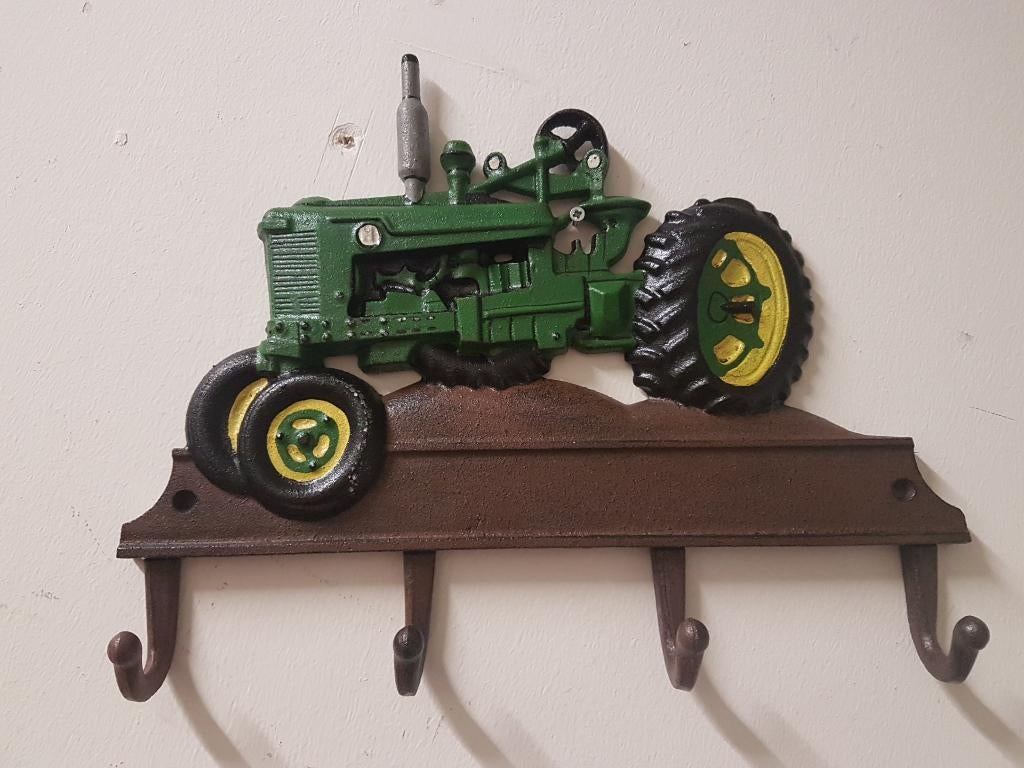Tractor groen kapstok van gietijzer haken, Wandkapstok, Info@deconoord.nl, Deco Noord, Nieuw