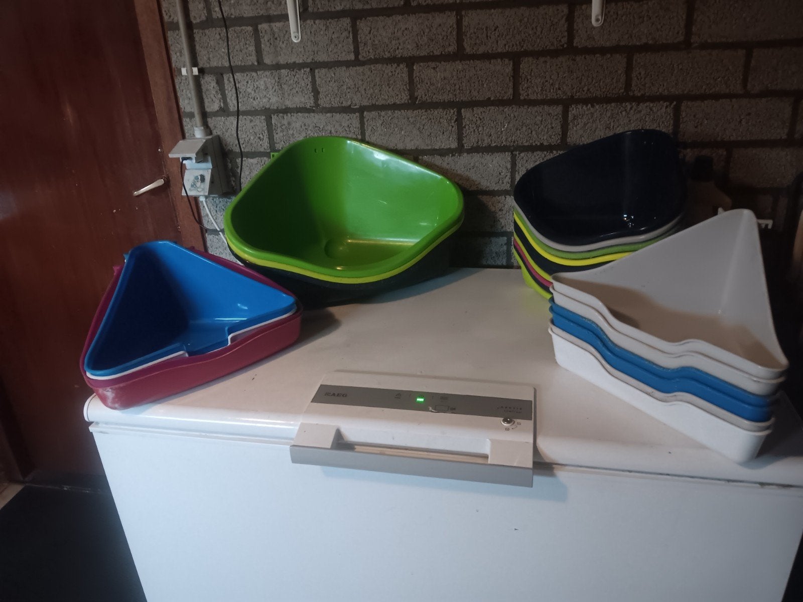 Plastic hoektoilet voor knaagdieren, Ophalen of Verzenden, Nieuw