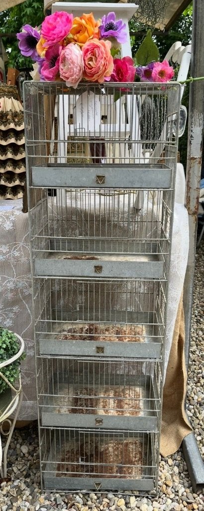 Brocante oude hoge metalen vogelkooi - 5x broedkooitjes, Antiek en Kunst, Ophalen