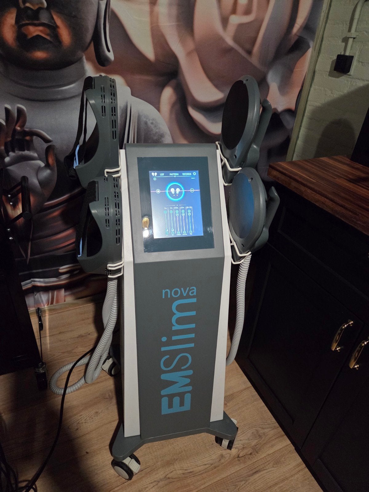 EM slim nova apparaat (Electric Muscle Stimulation), Ophalen, Apparaat