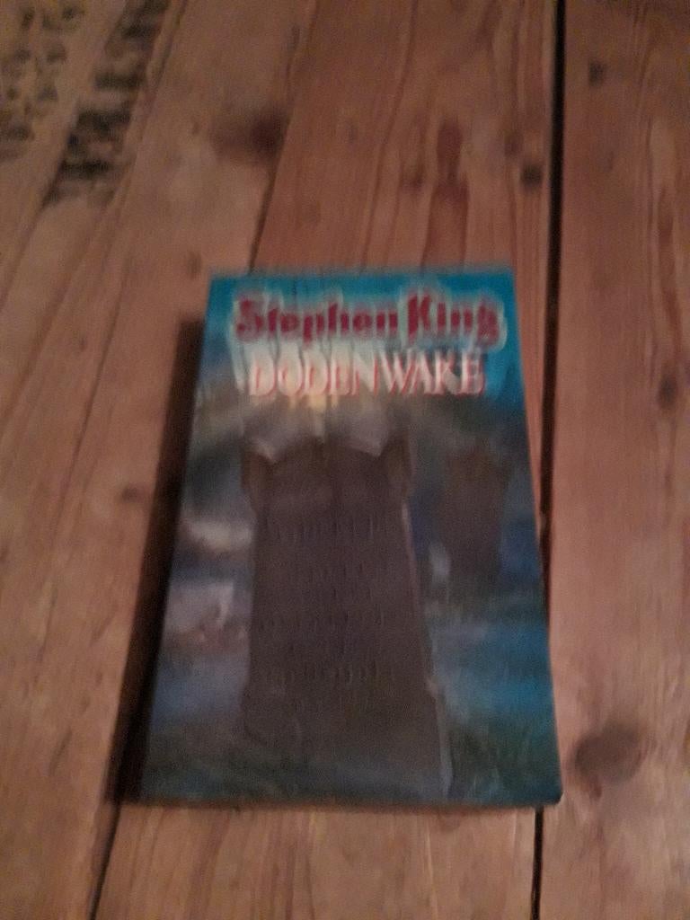Doden Wake, Ophalen of Verzenden, Zo goed als nieuw, Stephen King