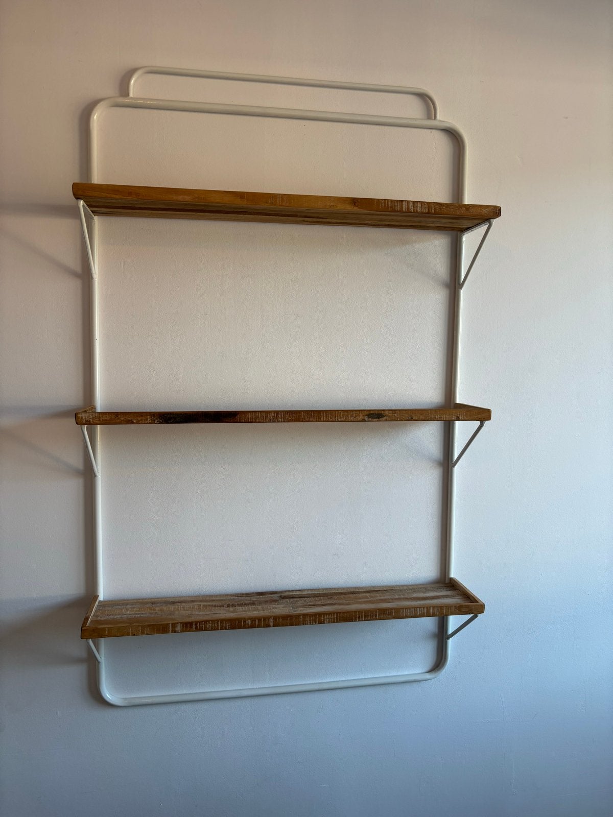 Wandrek met 3 houten planken - Industrieel design, Huis en Inrichting, Woonaccessoires | Wandplanken en Boekenplanken, Ophalen