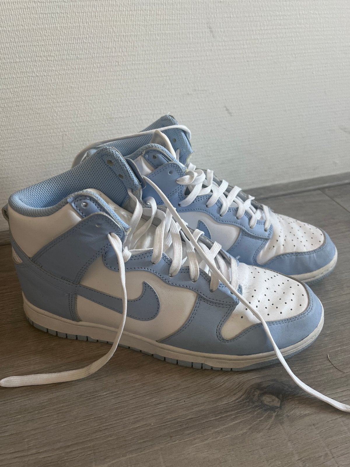 Nike Dunk High Sky Blue sneakers, Blauw, Ophalen of Verzenden, Sneakers of Gympen, Gedragen