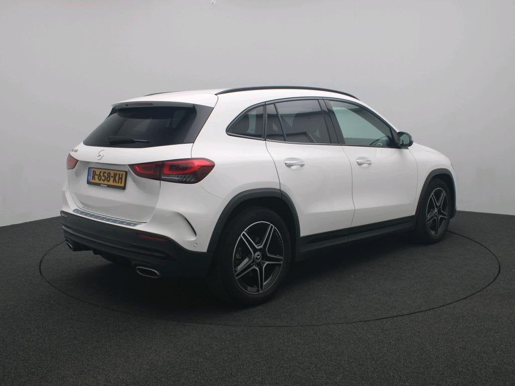 Mercedes-Benz GLA 180 AMG Line Premium | Night Pakket | Ledk, 12 maanden, 4 cilinders, Wit, Origineel Nederlands