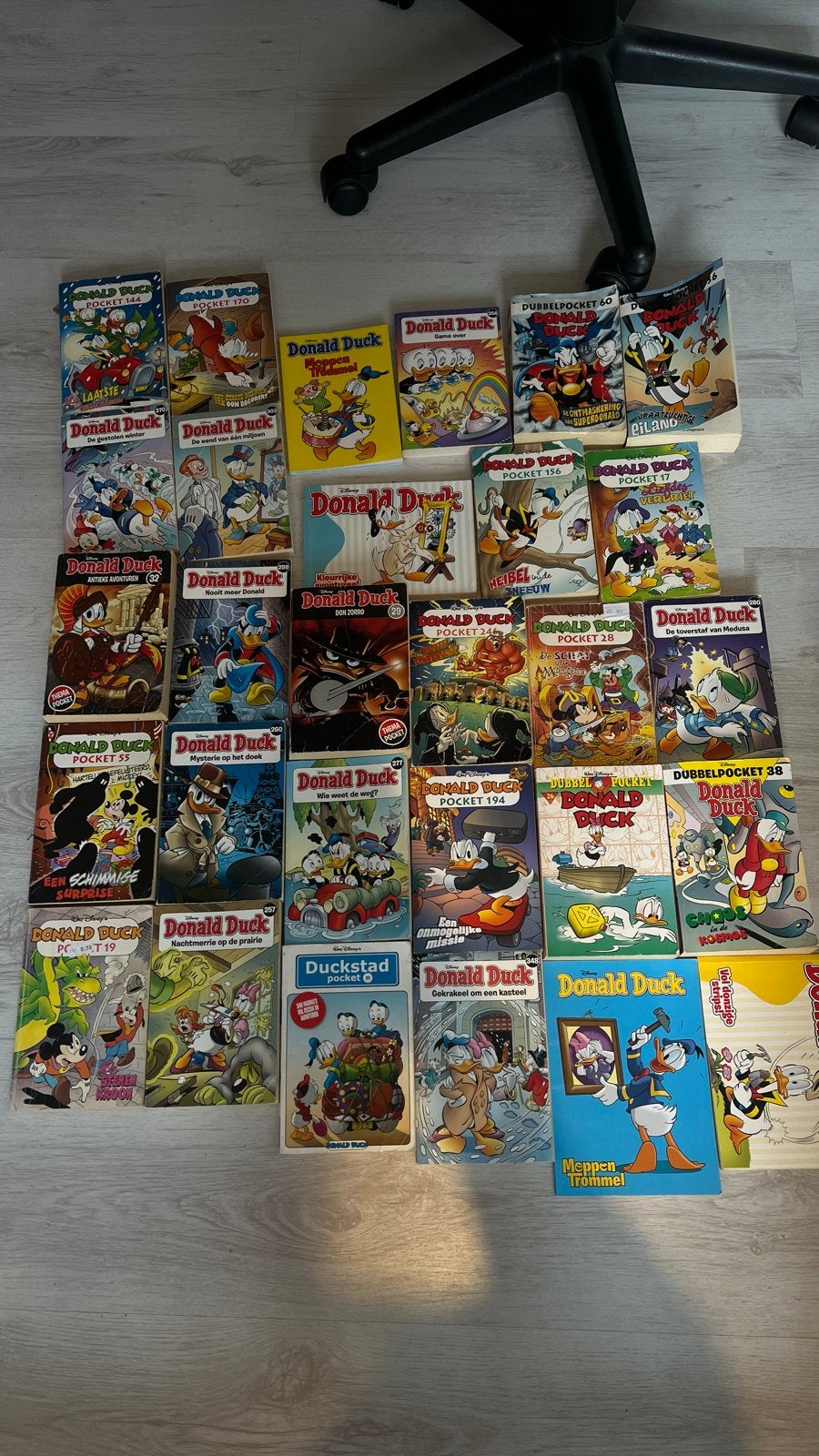 Grote collectie Donald Duck Pockets en stripboeken, Meerdere stripboeken, Ophalen, Gelezen
