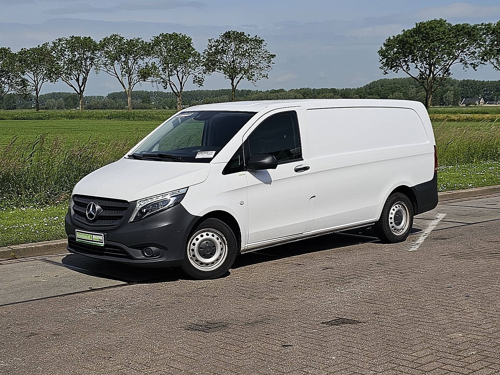 MERCEDES-BENZ VITO 114 l2h1 led automaat!, Auto's, Bestelauto's, Automaat, 136 pk, Gebruikt, Euro 6