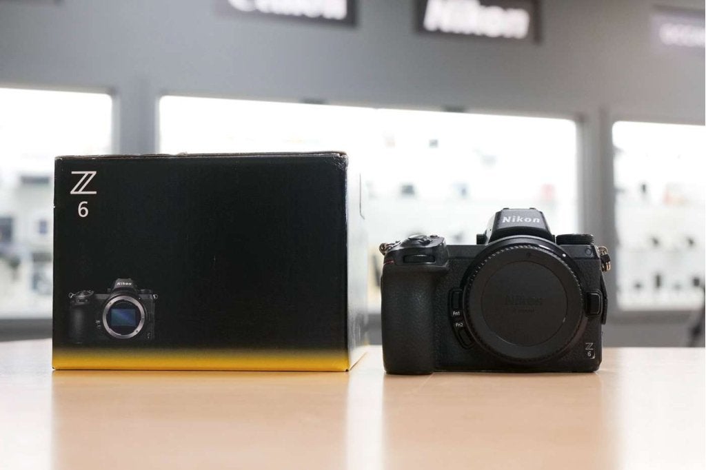 Nikon Z6 body (Hoogeveen), Foto-Groep, Gebruikt, Luttekepoortstraat 26 3841 AX Harderwijk, Ophalen of Verzenden