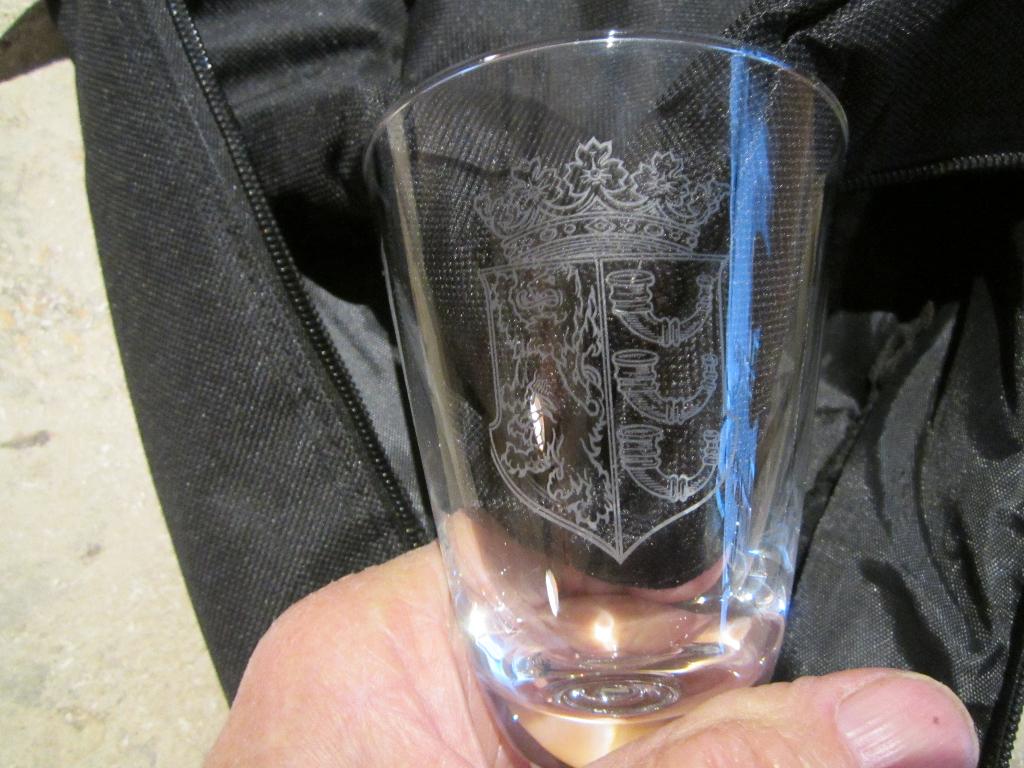 Wijnglas met oud wapen van Eindhoven, Antiek en Kunst, Antiek | Glas en Kristal, Ophalen of Verzenden