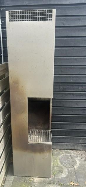 Unieke RVS Houtkachel met rooster voor BBQ, Ophalen, Gebruikt