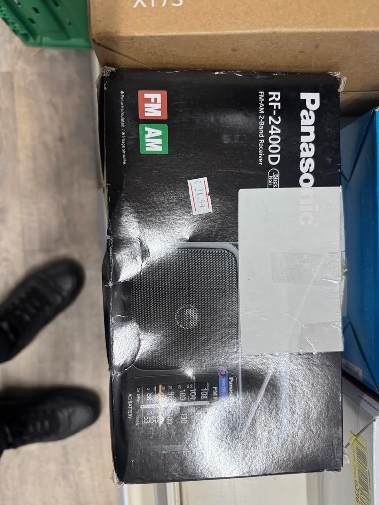 Panasonic RF-2400D FM/AM 2-Band Radio - Nieuw in doos, Audio, Tv en Foto, Radio's, Ophalen of Verzenden, Nieuw, Radio