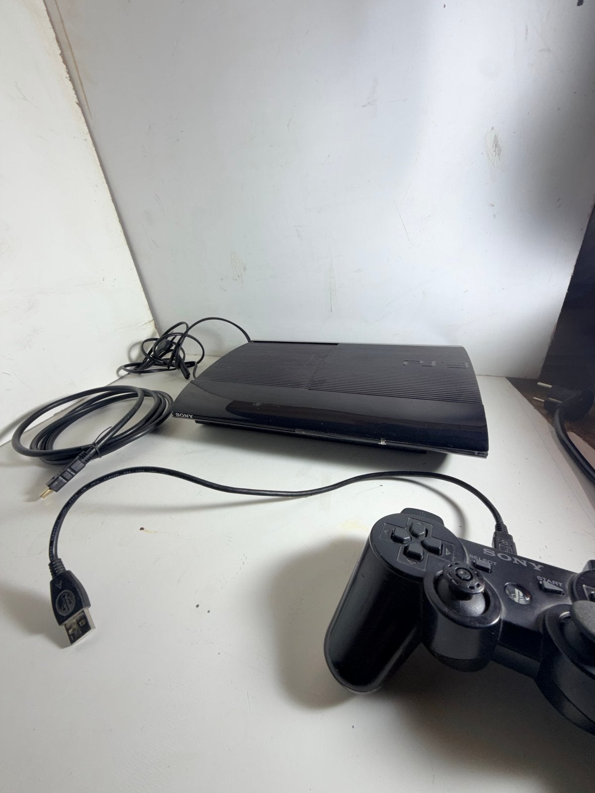 Sony PlayStation 3 Super Slim met controller en kabels, Gebruikt, Met 1 controller, Slim, 250 GB