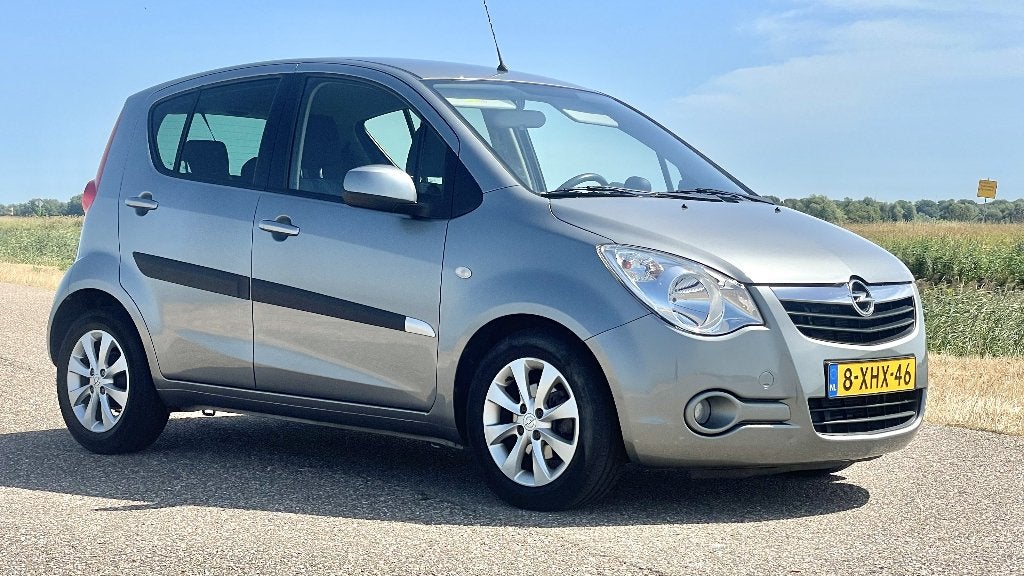 Buitenkansje: Opel Agila 1.2 16V AUT 2014 Grijs, Auto's, Opel, Euro 5, Stof, 40 €/maand, 4 cilinders