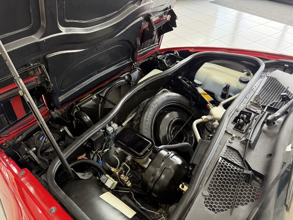 Foto 47 van Pontiac Fiero 2.8 GT Airco OOK S AVONDS GEOPEND OP AFSPRAAk