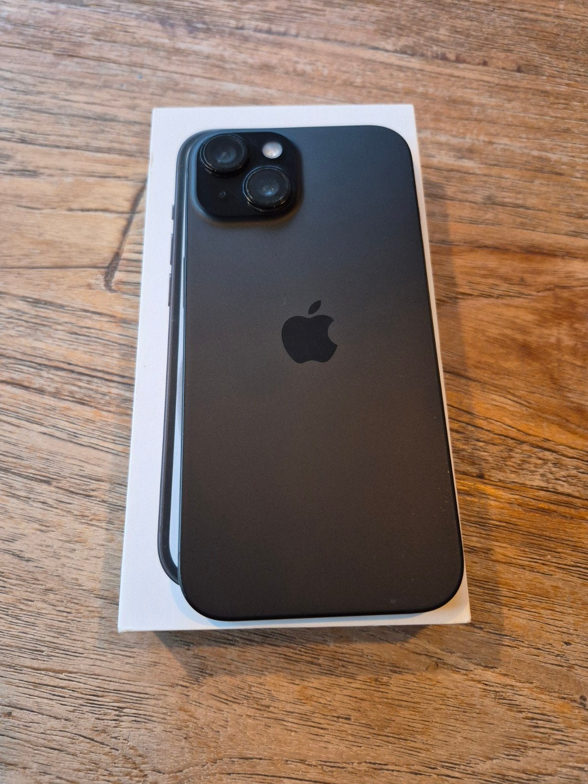 Apple iPhone 15, zo goed als nieuw, 91%, 128 GB, IPhone 15, Zwart, Ophalen of Verzenden