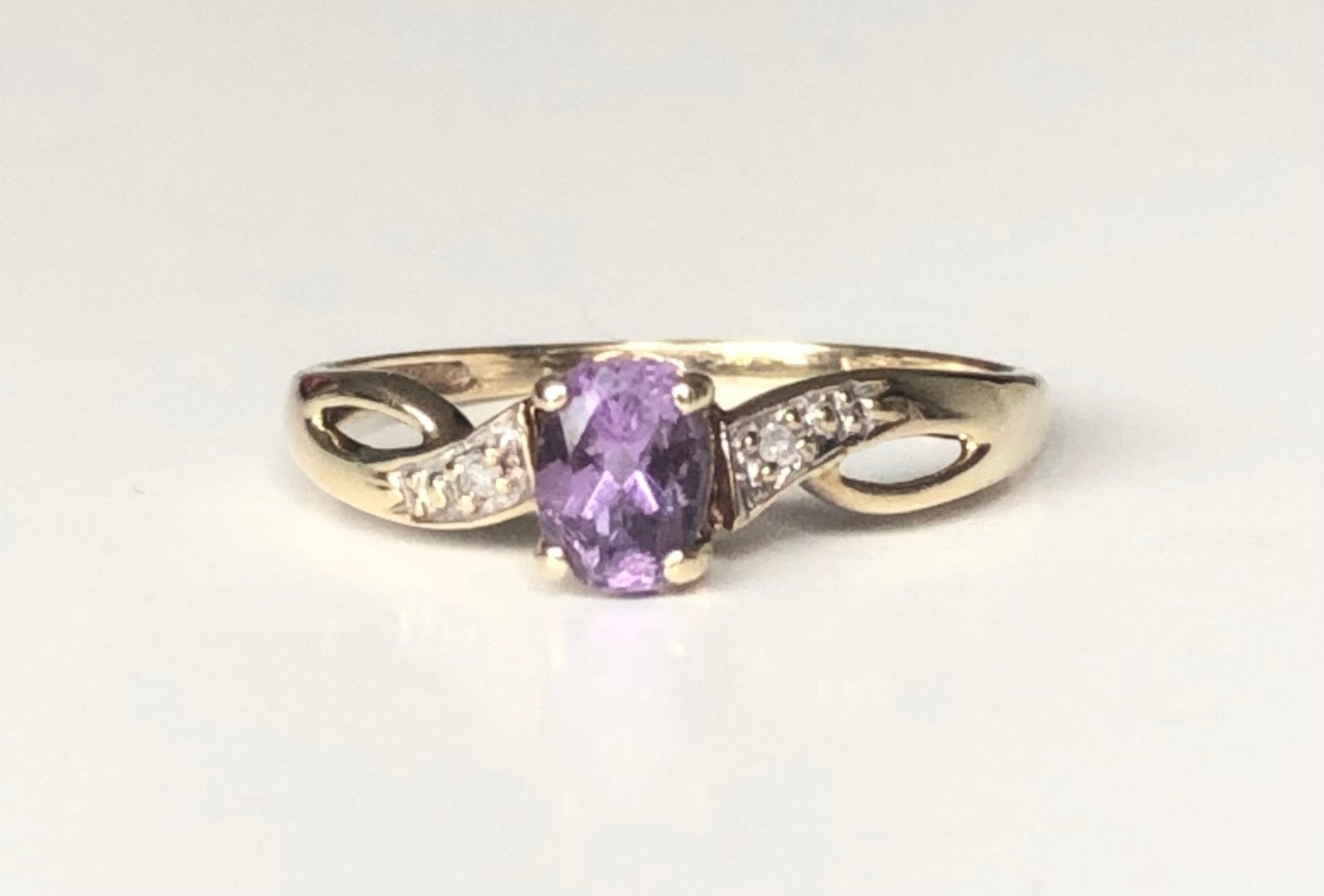 AnnaNina vintage gouden ring amethist diamanten maat 17, Gebruikt, Paars, Ophalen of Verzenden, 17 tot 18