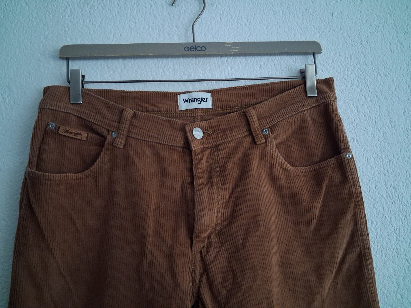 Wrangler Texas Corduroy Broek - Maat W34 L32, Bruin, Maat 48/50 (M), Wrangler, Ophalen of Verzenden