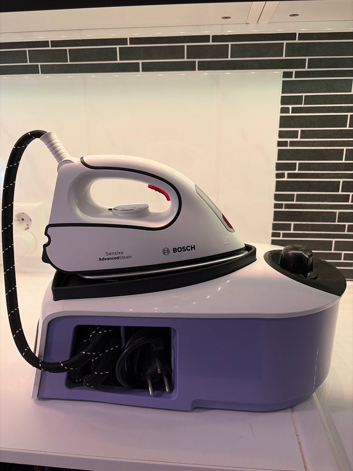 Bosch Sensixx B10L Stoomstrijkijzer, Witgoed en Apparatuur, Strijkijzers en Strijkplanken, Ophalen, Zo goed als nieuw, Strijkijzer met snoer