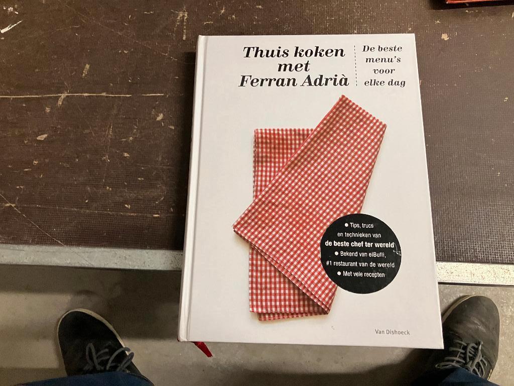 thuis koken chef el bulli, Ferran Adrià, Ophalen of Verzenden, Zo goed als nieuw, Europa