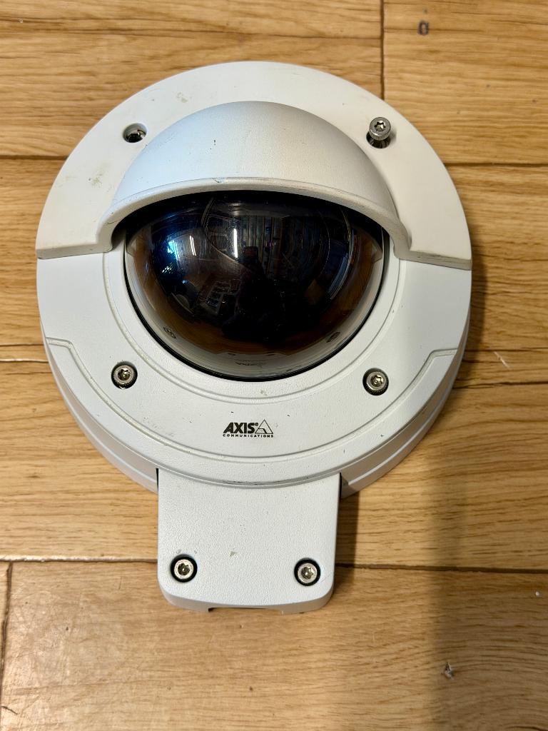 Axis P3363-VE bewakingscamera inclusief POE-injector/midspan, Ophalen, Gebruikt, Buitencamera