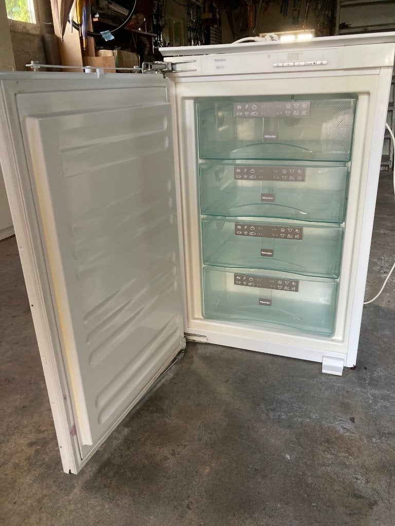 Miele Inbouw vriezer Type F 9252i, Witgoed en Apparatuur, Gebruikt, Minder dan 60 cm, Ophalen of Verzenden, Inbouw