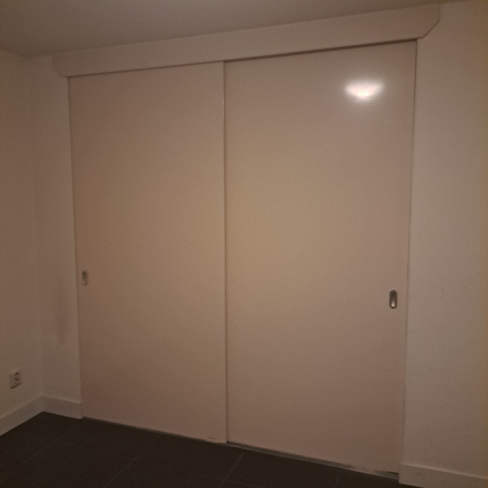 Inbouw schuifdeurkast ong 2,20 bij 2,20 m, met interieur, Huis en Inrichting, Kasten | Kledingkasten, Ophalen, Overige materialen
