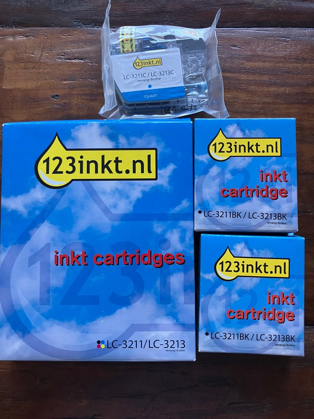 Inkt Cartidges zwart + kleur voor Brother LC-3211/3213 NIEUW, Computers en Software, Ophalen of Verzenden, Nieuw, Cartridge