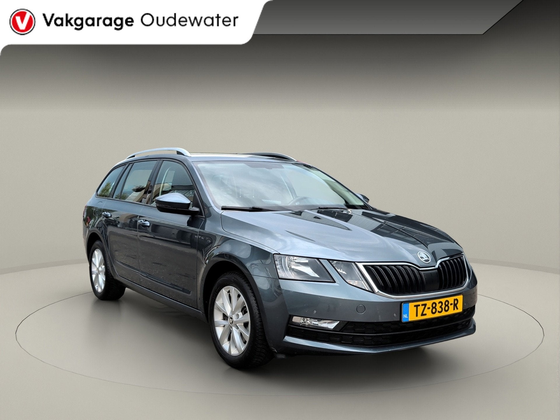 Skoda Octavia Combi 1.0 TSI Greentech Ambition Business, Stof, Gebruikt, Euro 6, Met garantie (alle)