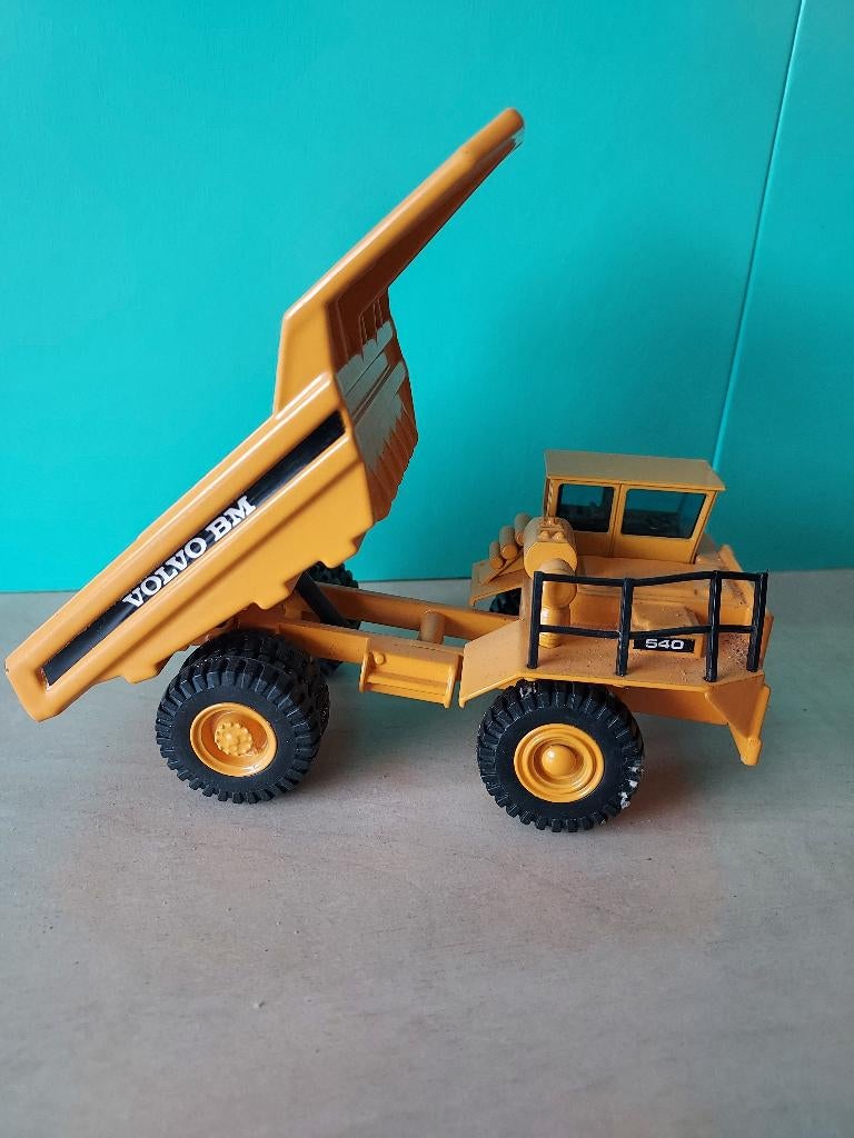 Joal Volvo BM 540, Ophalen of Verzenden, Gebruikt, Overige typen