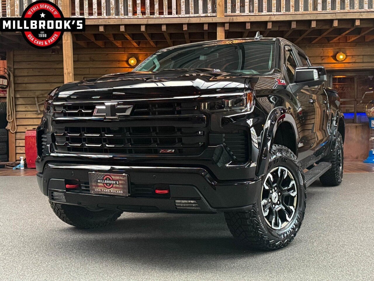 Chevrolet Silverado Z71 Trailboss 360 graden camera ., Auto's, Automaat, 8 cilinders, 4 stoelen, Zwart