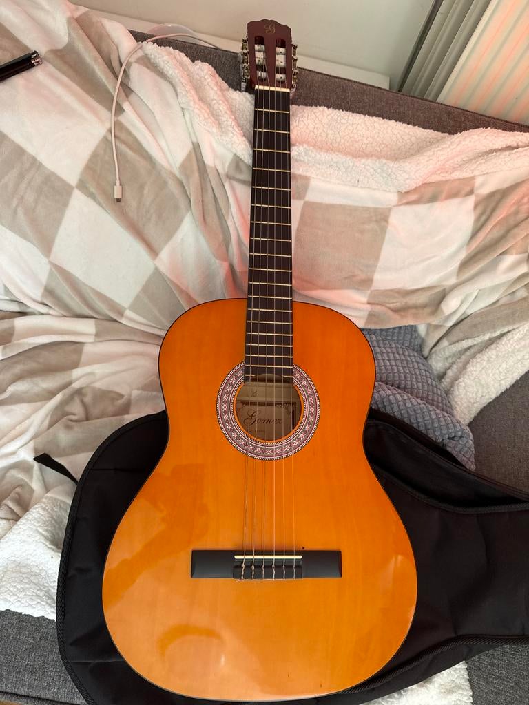 Gomez Klassieke Gitaar - Mod. 001/YW met hoes, Ophalen of Verzenden, Gebruikt, Klassieke of Spaanse gitaar, Met koffer