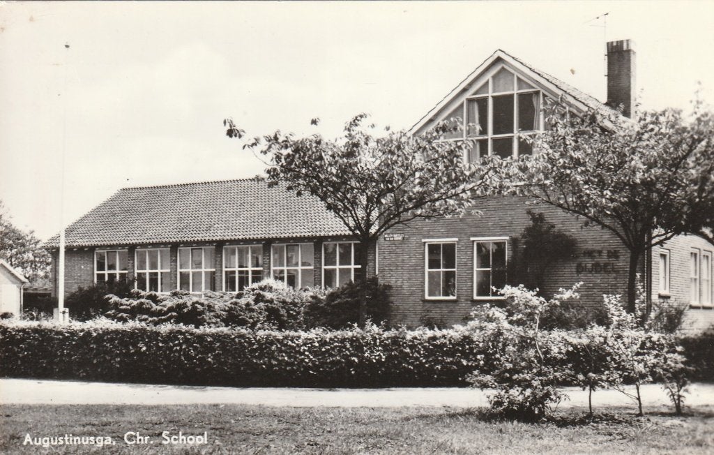 Augustinusga  2, Ophalen of Verzenden, 1960 tot 1980, Friesland