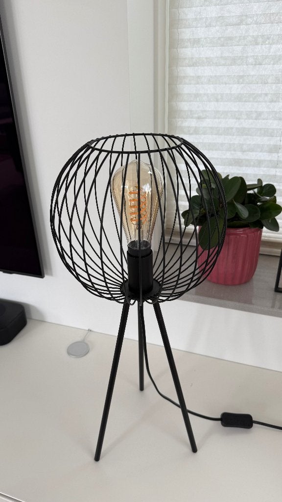 Tafellamp zwart, Ophalen of Verzenden, Zo goed als nieuw, Metaal, 50 tot 75 cm