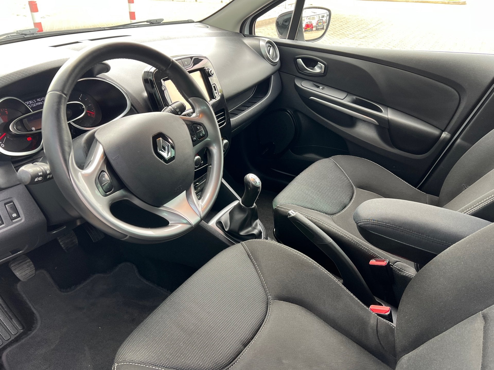 Renault Clio Estate 0.9 TCe Night&Day LPG G3, Navigatie, NIE, Voorwielaandrijving, 898 cc, Gebruikt, Euro 6