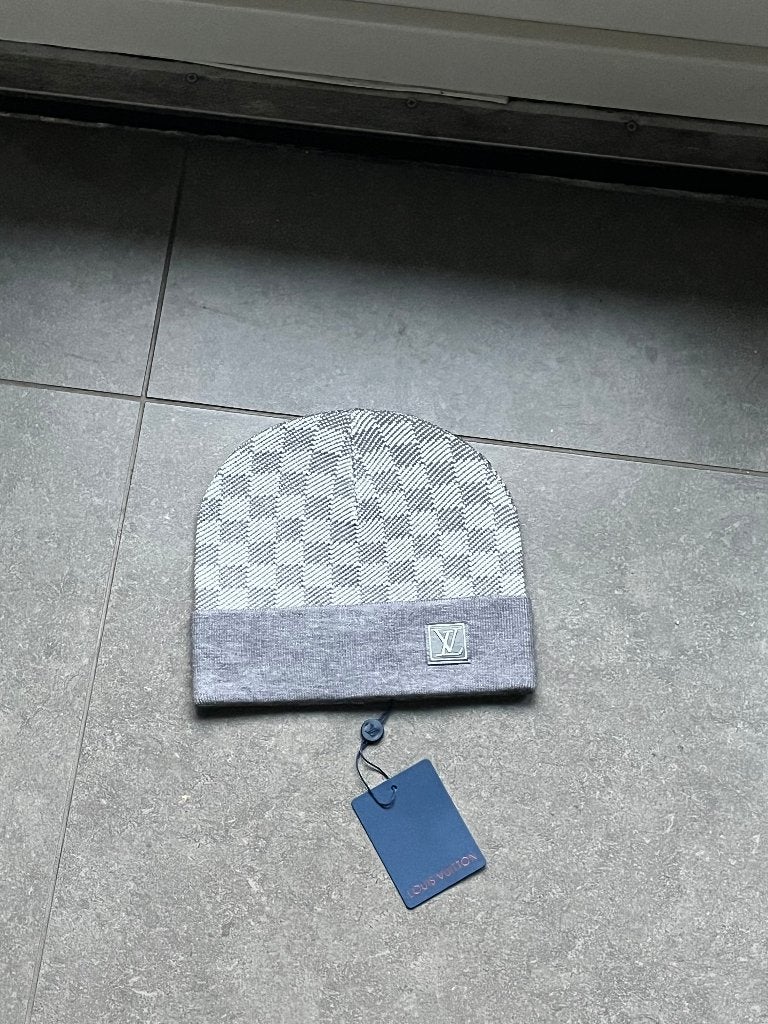 L V grijze muts nieuw, Verzenden, Nieuw, Overige maten, Louis Vuitton